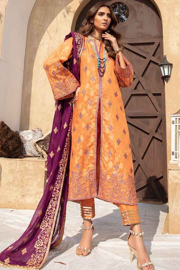 Shaista Farwa Brosha Lawn`21 D#108