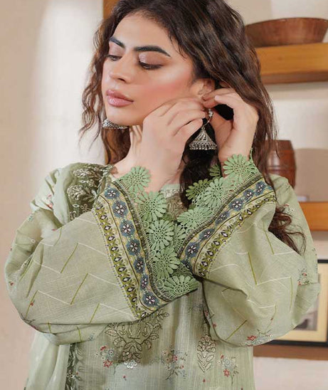 Shaista Gulnar Lawn`26 D#10