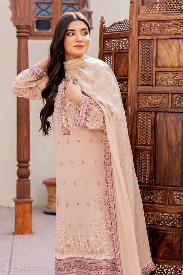 Shaista Hareem Emb Swiss'23 HSW#82