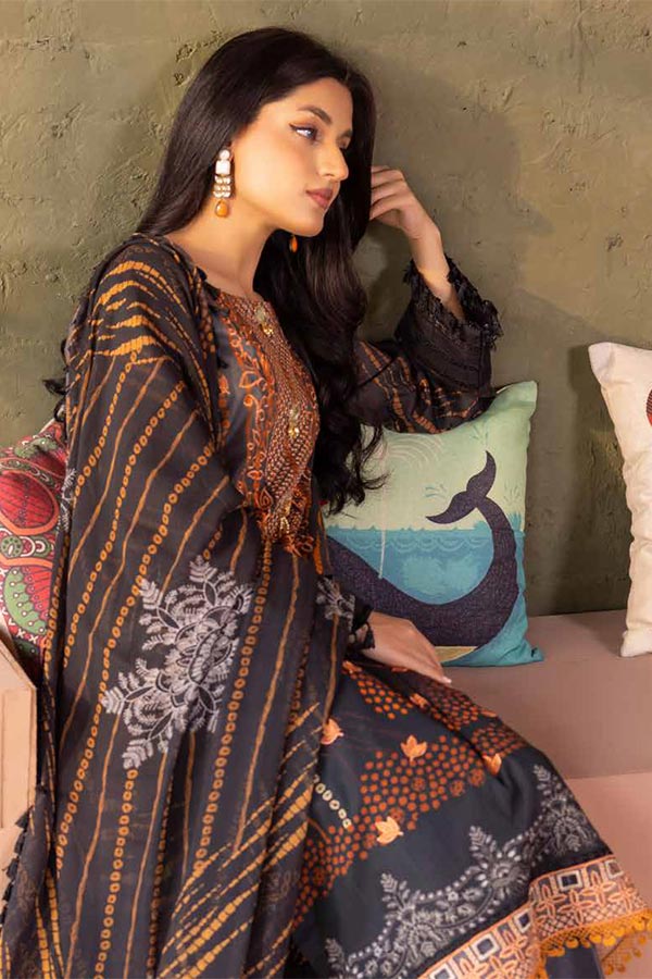 Shaista Hooriya Emb Lawn`23 HSE#12