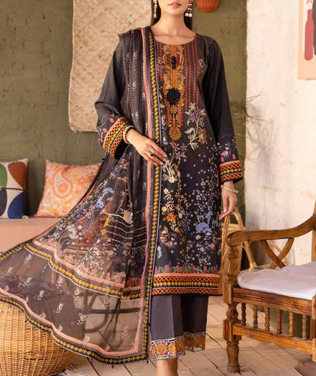 Shaista Hooriya Emb Lawn`23 HSE#7