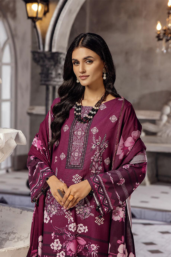 Shaista Iyra Emb Khaddar`24 D#375