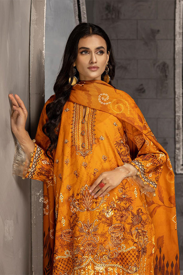 Shaista Iyra Emb Khaddar`24 D#379