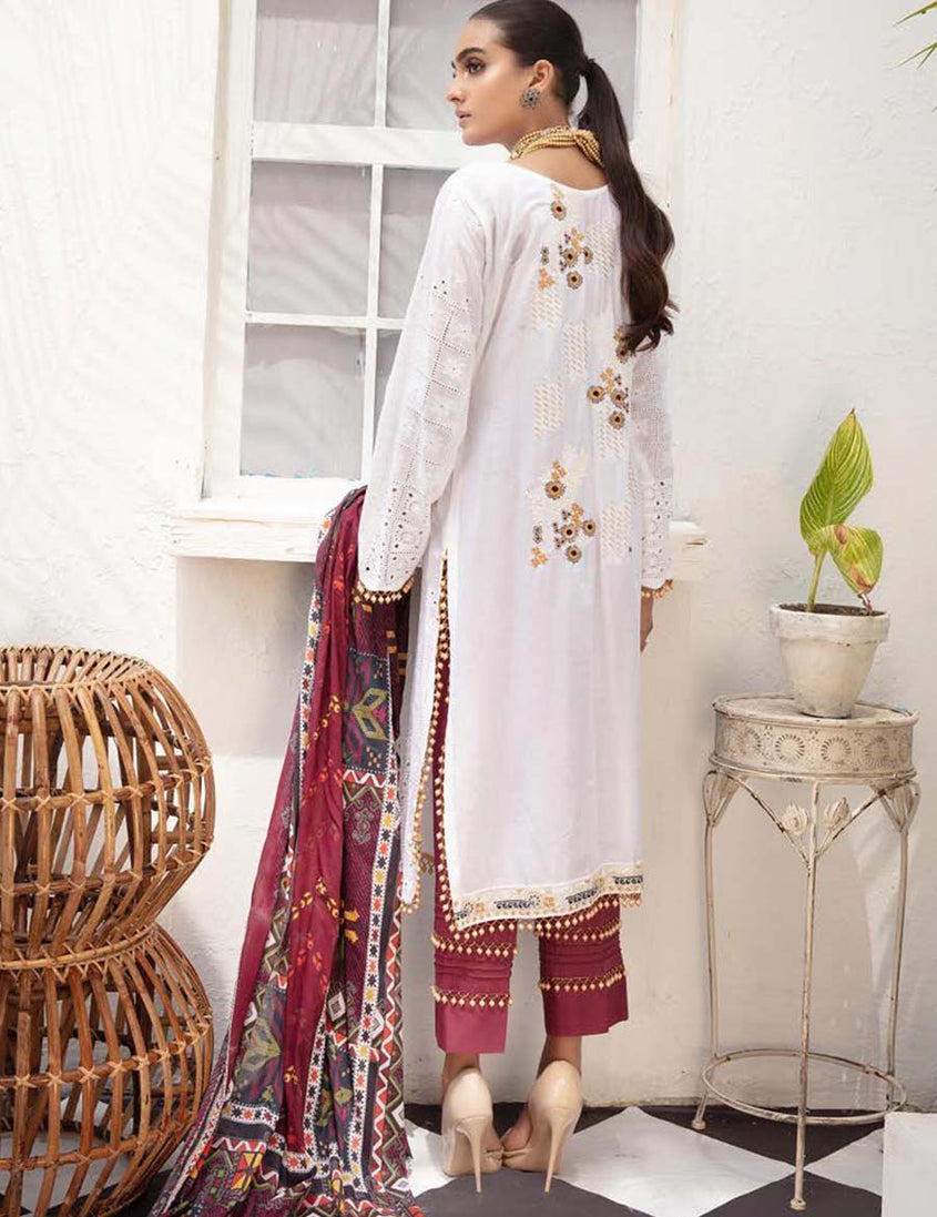 Shaista Maira C/Kari Lawn`21 D#220