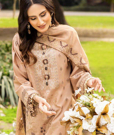 Shaista Mehrunisa Emb Lawn`23 SML#41