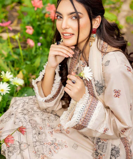 Shaista Mehrunisa Emb Lawn`23 SML#44
