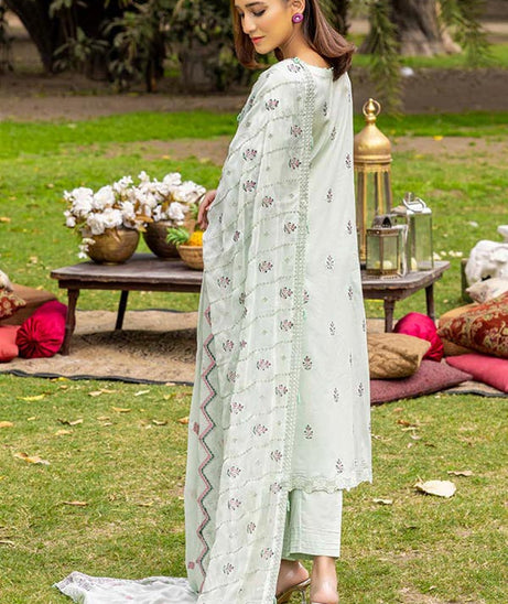 Shaista Mehrunisa Emb Lawn`23 SML#45