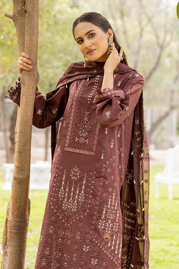 Shaista Mehrunisa Emb Lawn`23 SML#46