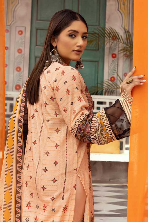Shaista Mehwish Lawn'23 D#25