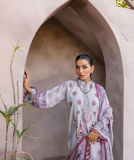 Shaista Saman Emb Karandi`22 D#444