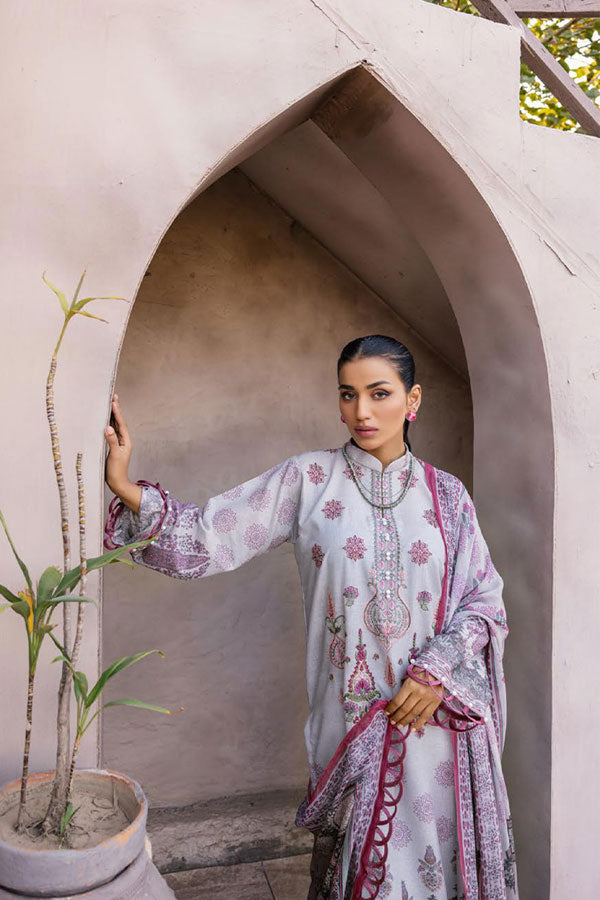 Shaista Saman Emb Karandi`22 D#444