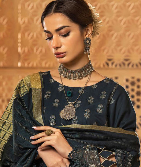 Shaista Semi Peach Jacquard`25 D#406