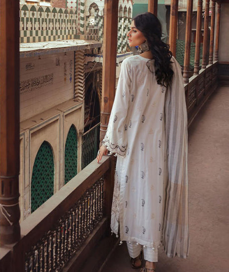 Shaista Shahzal Emb Lawn`23 SELC#251