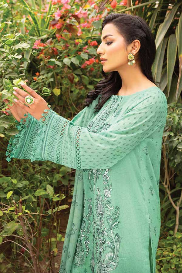 Shaista Shanzay S/Emb Lawn`23 D#79