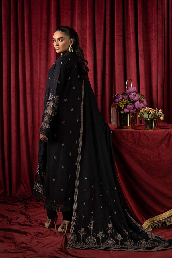 Shaista Supreme Emb Peach`25 D#74