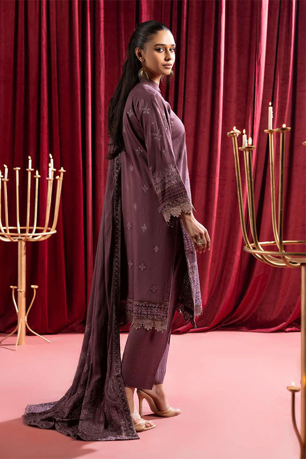 Shaista Supreme Emb Peach`25 D#80