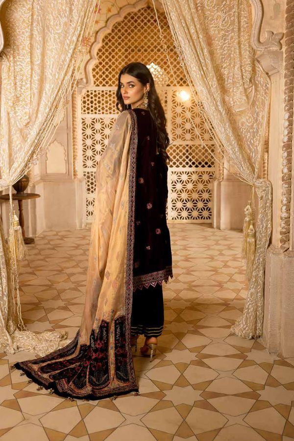 Shaista Emb Velvet`22 D#402