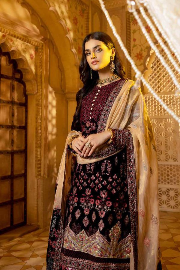 Shaista Emb Velvet`22 D#402