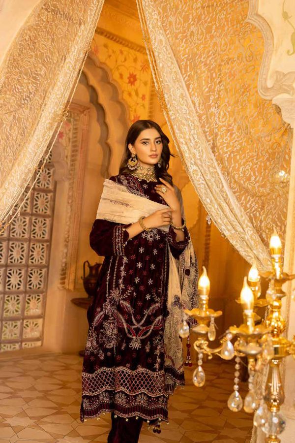 Shaista Emb Velvet`22 D#405