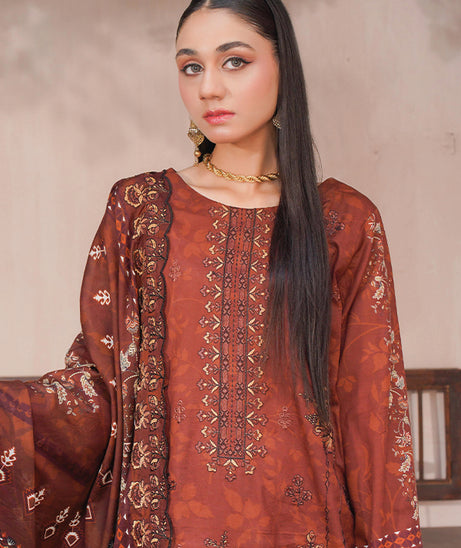 Shaista Amber Emb Lawn'26 D#24