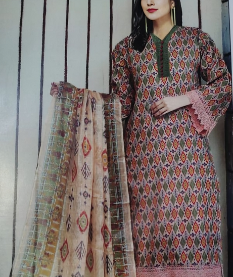 Shaista Digital Print Lawn'24 D#01