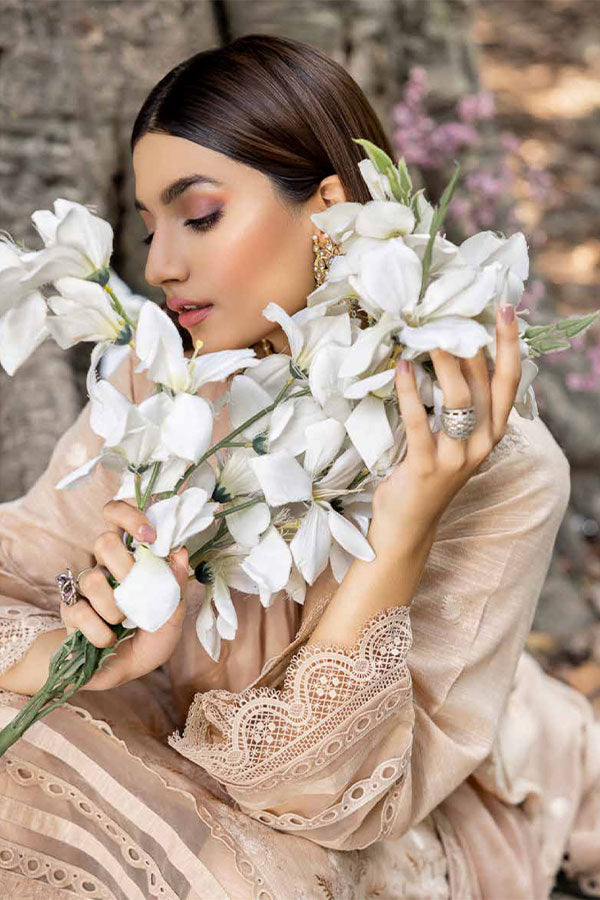 Shaista Emb Karandi`22 SK#104