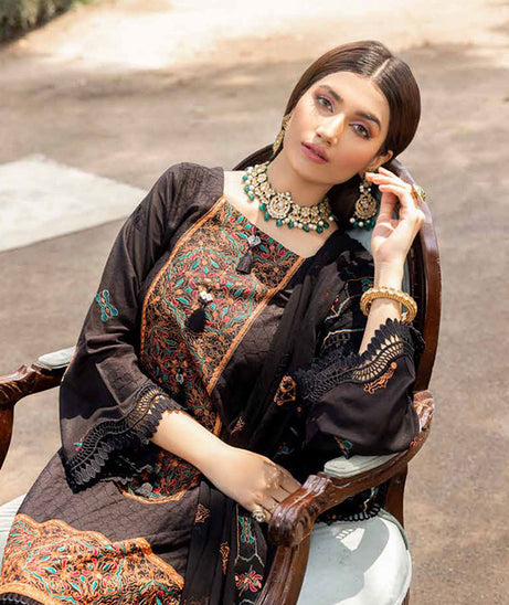 Shaista Emb Karandi`22 SK#105