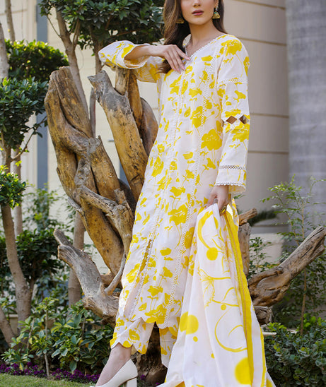 Sidra Aleem P/ Series Lawn`25 D #1 Yellow