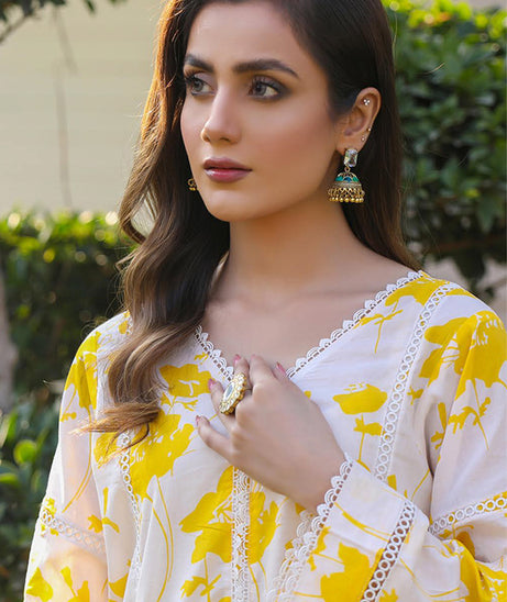 Sidra Aleem P/ Series Lawn`25 D #1 Yellow