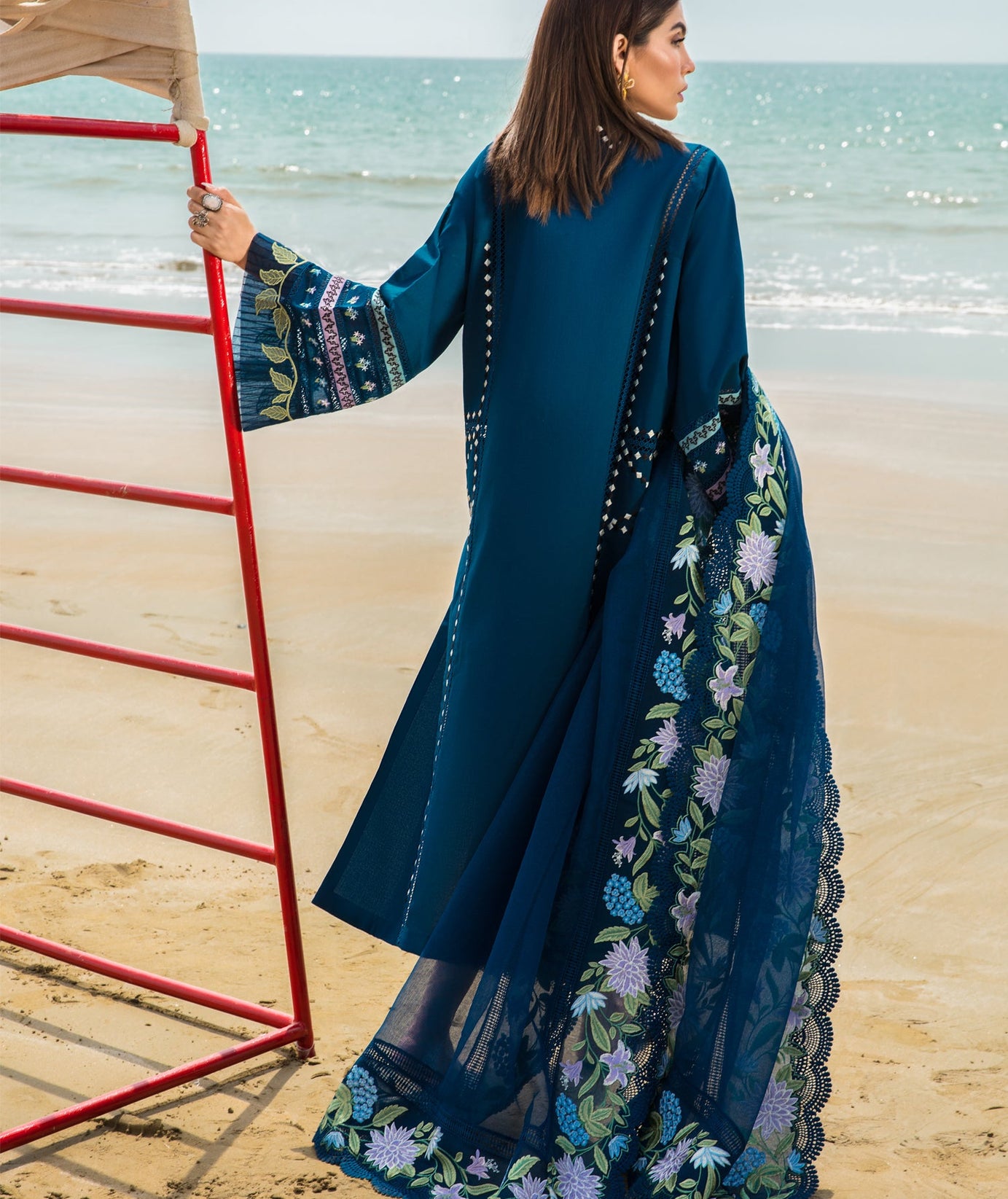 Crimson Lawn Collection'23 D#7 A
