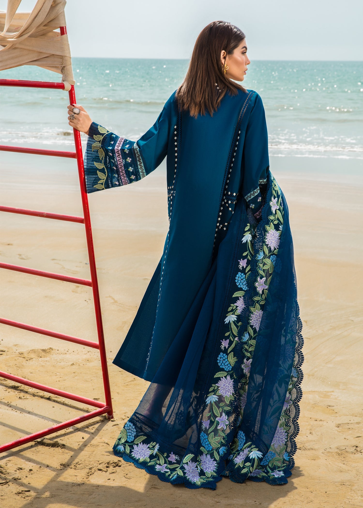 Crimson Lawn Collection'23 D#7 A