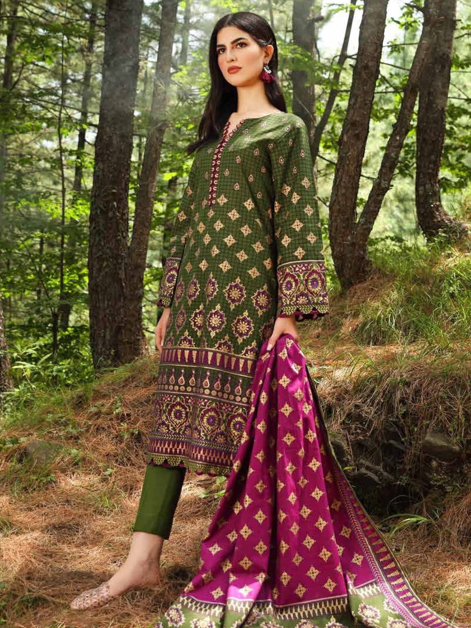Gul Ahmed Winter Collection`21 TK#12014-A