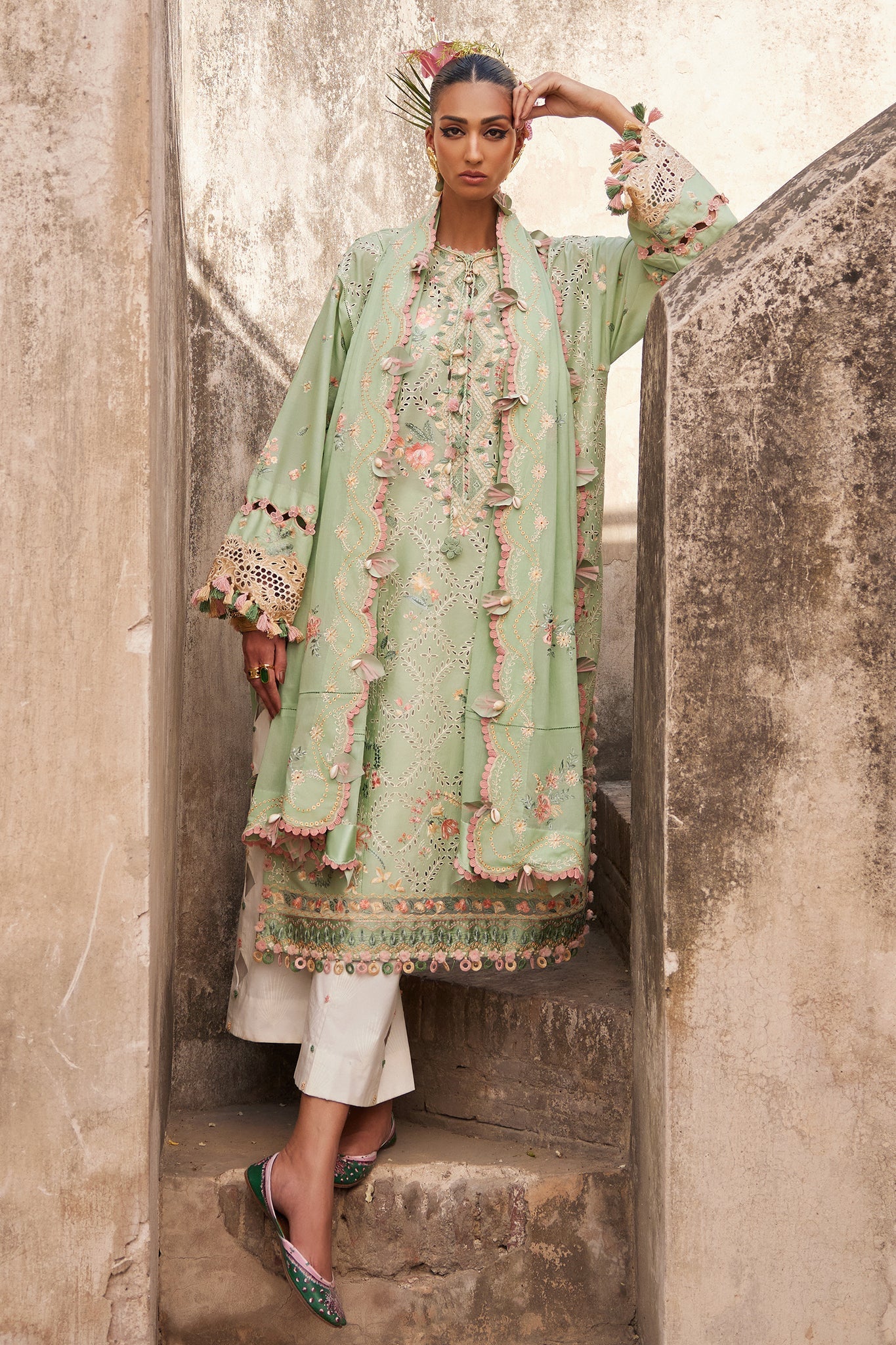 Elan Lawn`25 ALARA (12 A)