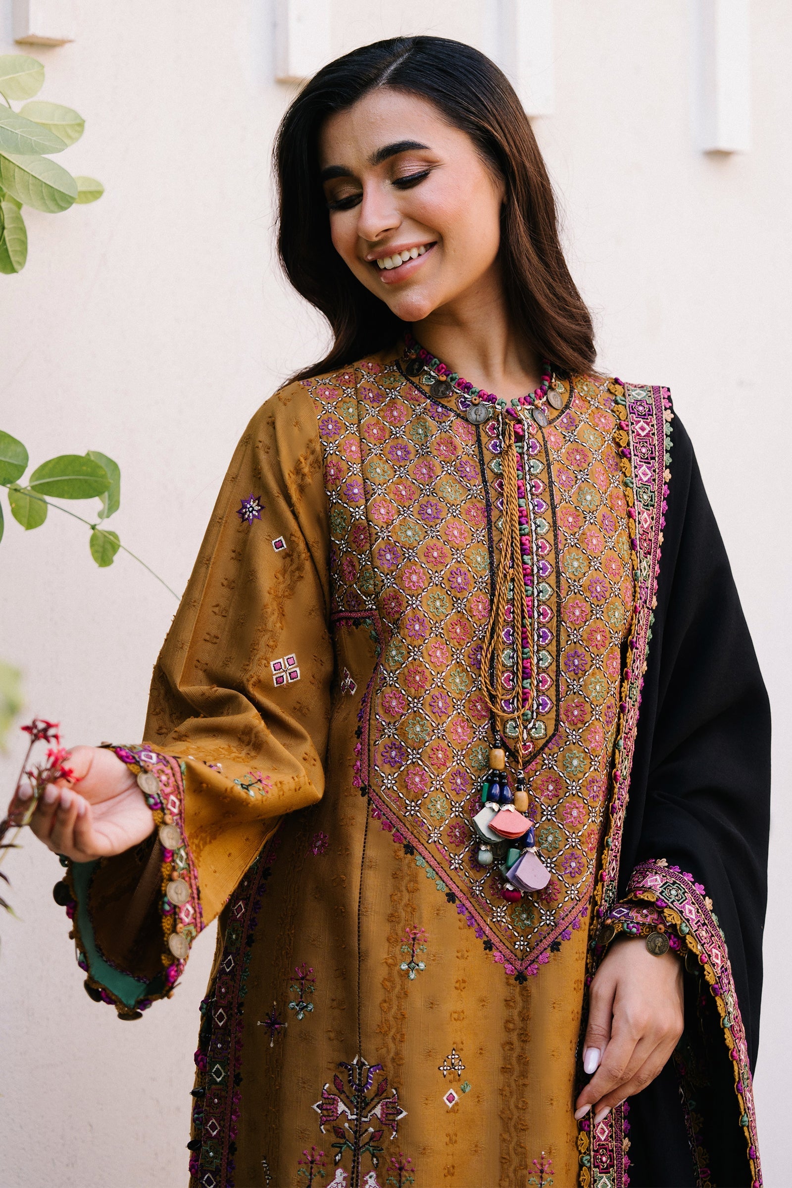 Zaha Winter'24-GULZAR (ZW24-03)