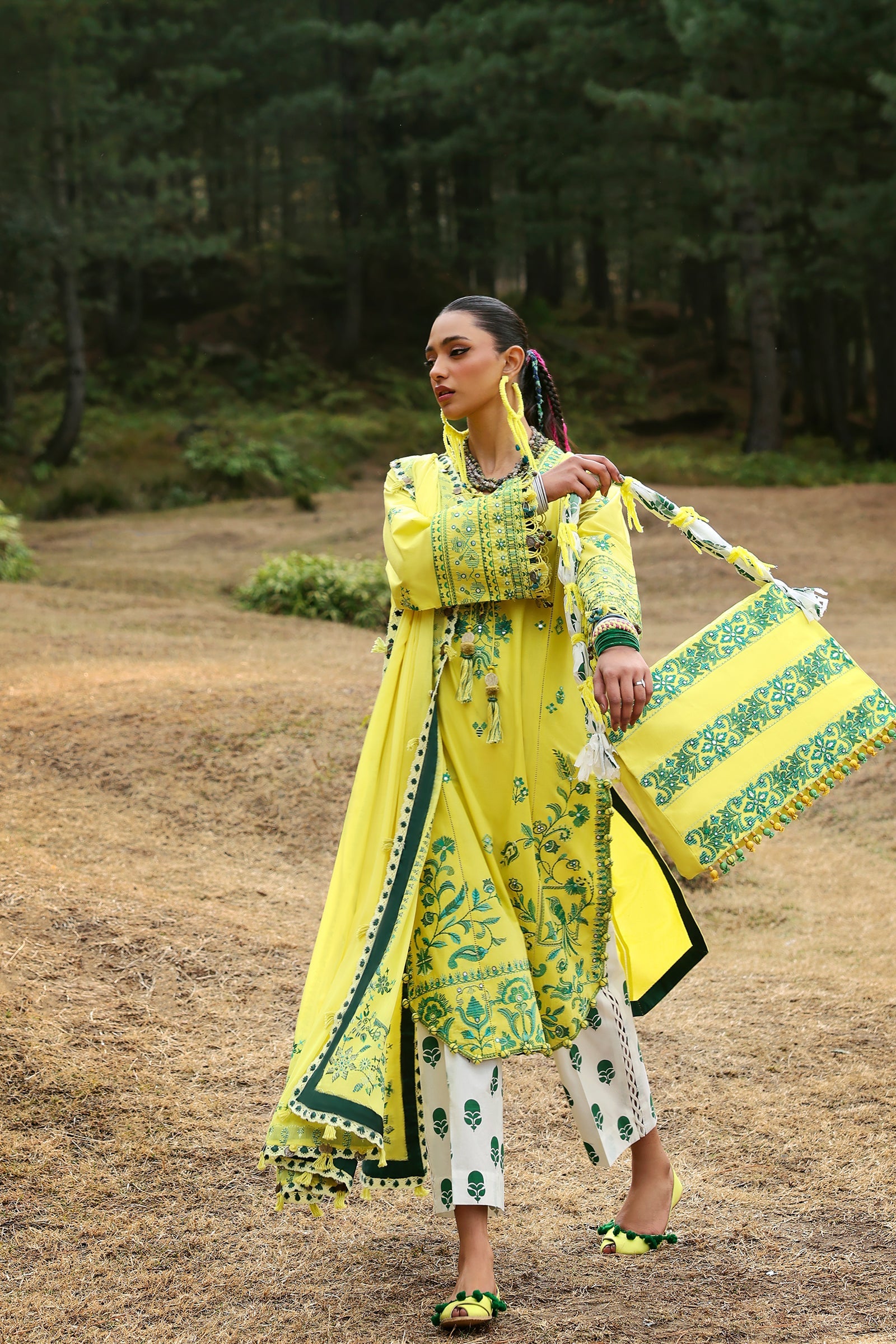 Zaha Neelum Unstitched Lawn`25 ZL#10-B