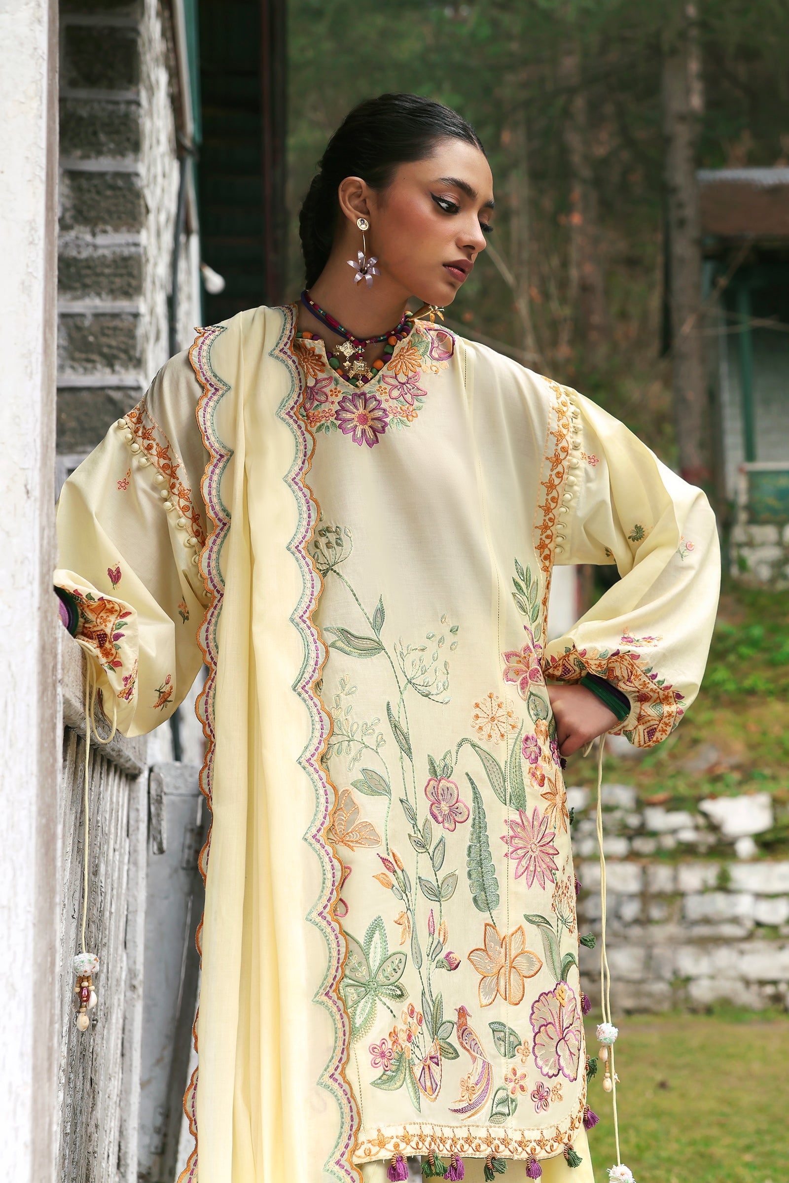 Zaha Neelum Unstitched Lawn`25 ZL#13-A