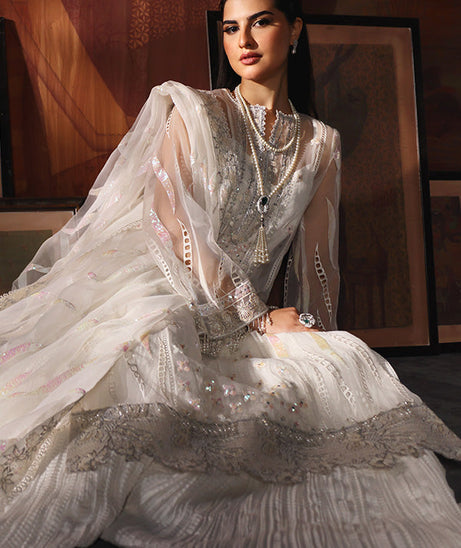 Saffron Aatish Luxury`24 (Mah-e-Khusnuma)