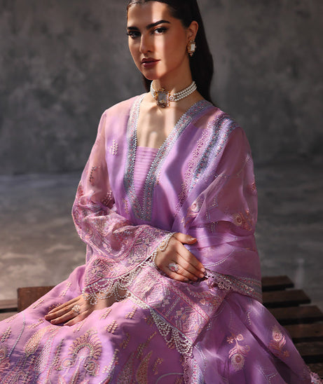 Saffron Aatish Luxury`24 (Noor-e-Hunar)