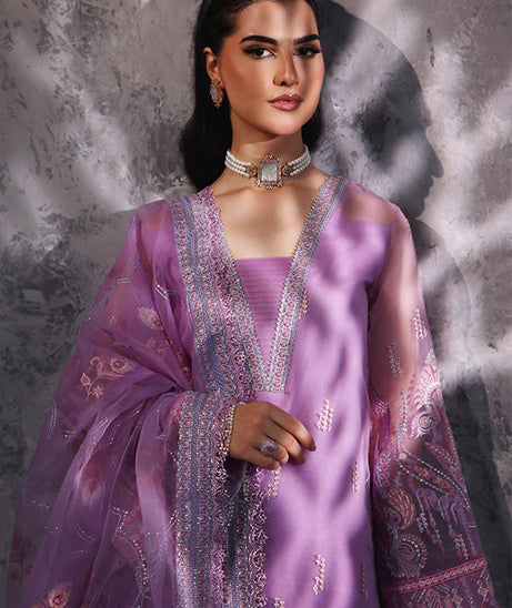 Saffron Aatish Luxury`24 (Noor-e-Hunar)
