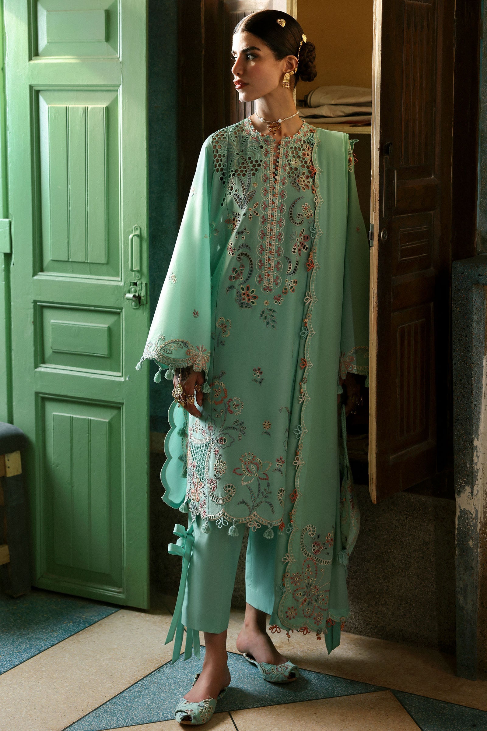 Zaha Lawn`25 SEHER D#5