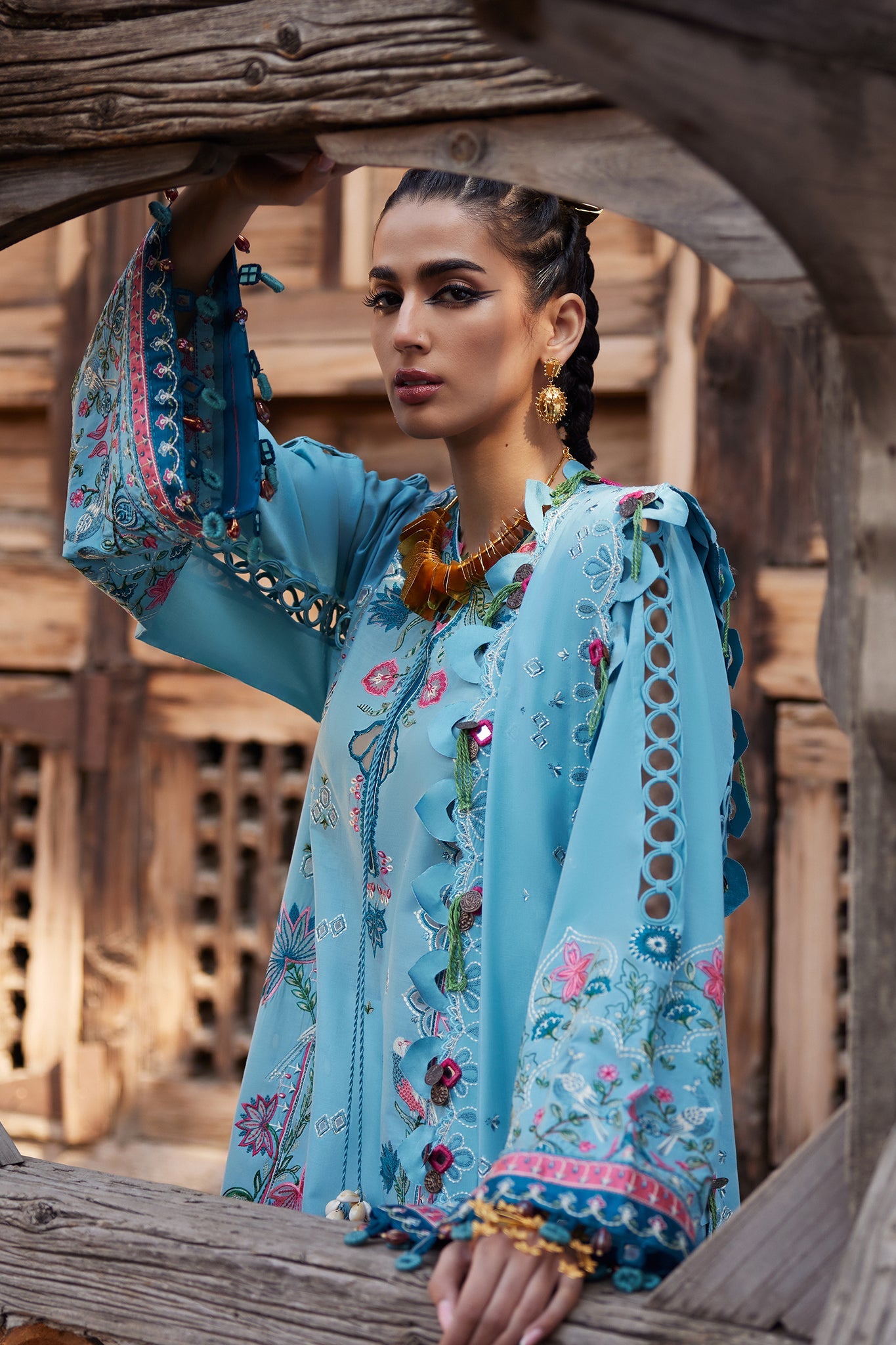 Elan Lawn`25 ISLA BLEU (11 A)