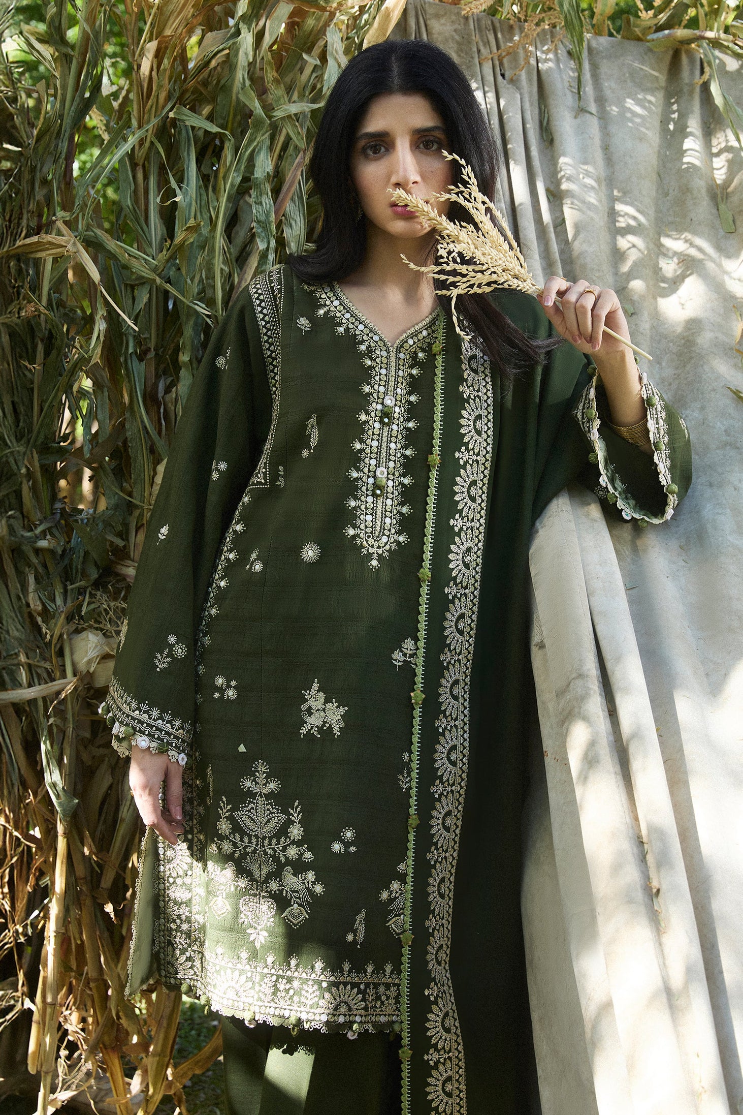 Zaha Winter'24-SABAAZ (ZW24-01)