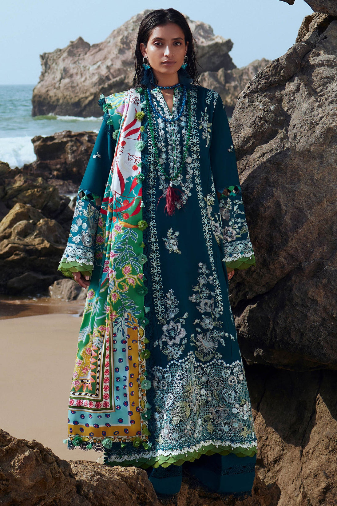 Elan Winter Unstitched Collection'23 D# 08 (FREYA )