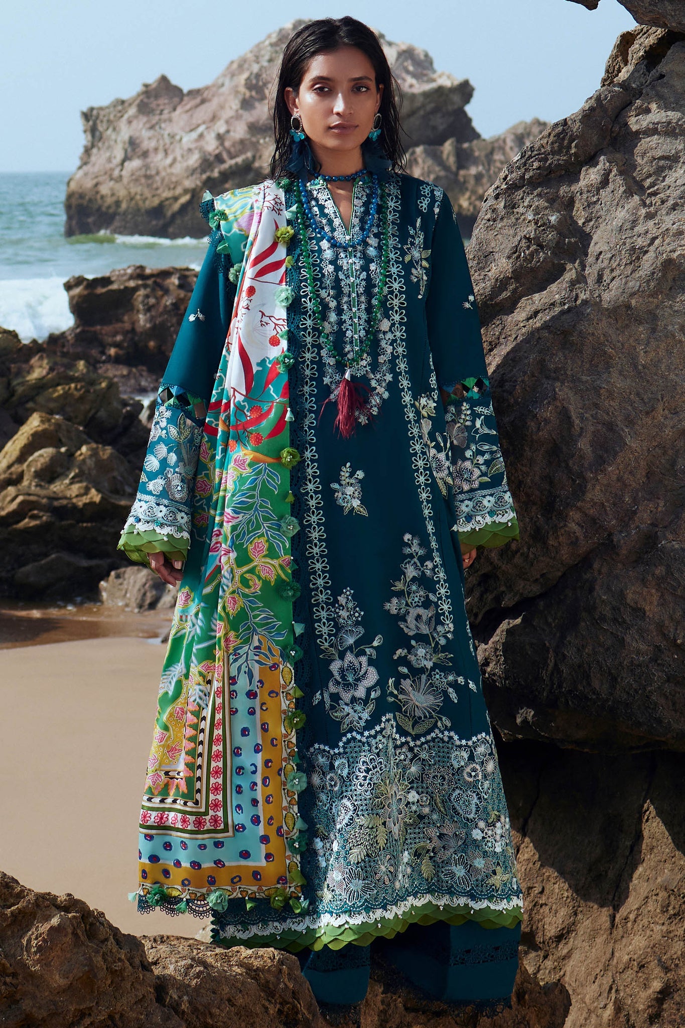 Elan Winter Unstitched Collection'23 D# 08 (FREYA )