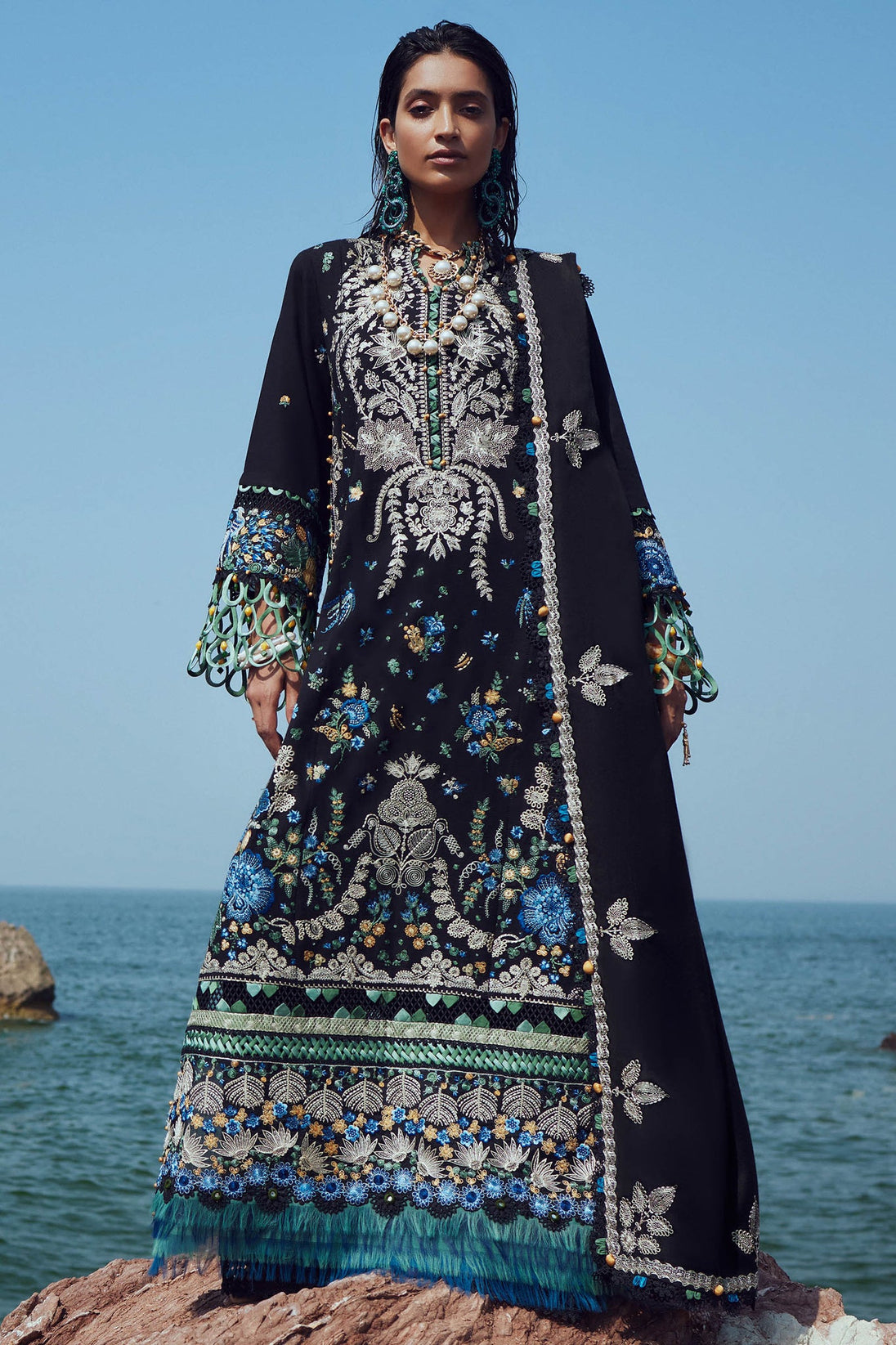 Elan Winter Unstitched Collection'23 D# 09 (AYANNA )