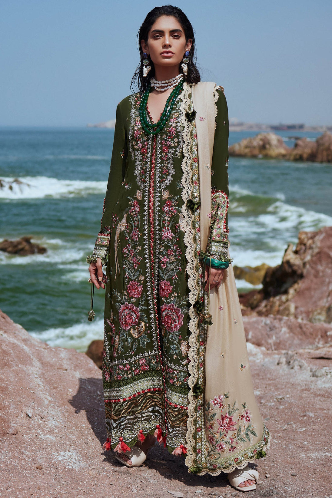 Elan Winter Unstitched Collection'23 D# 03 (CORA)