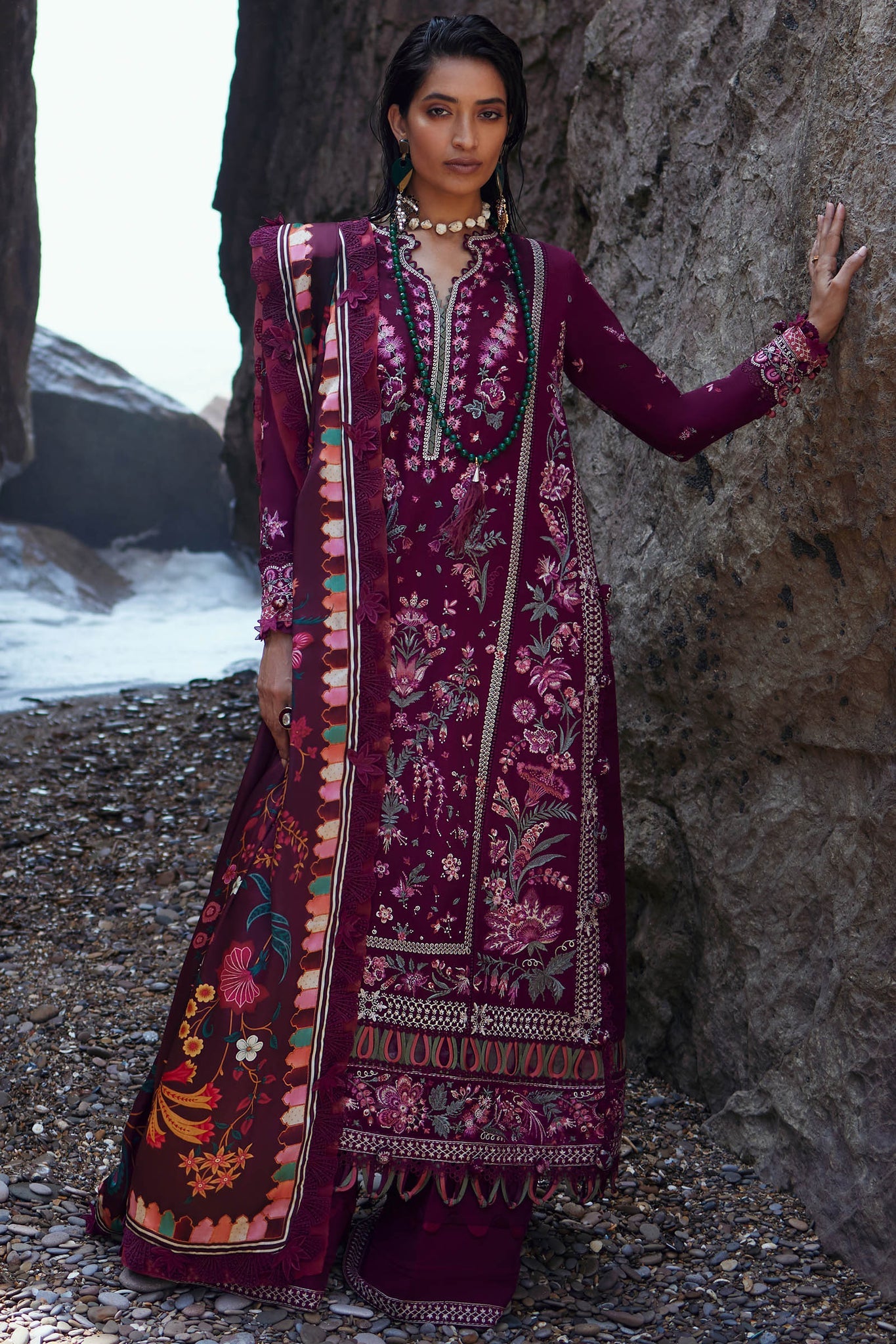 Elan Winter Unstitched Collection'23 D# 05 (ELNAZ )