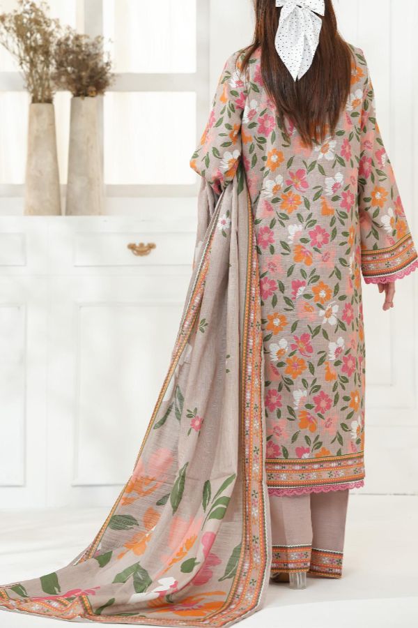 VS Shahkar Khaddar`25 D#22 (LT Pink)