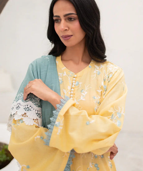 Rashid White Emb Lawn'24 D#8170