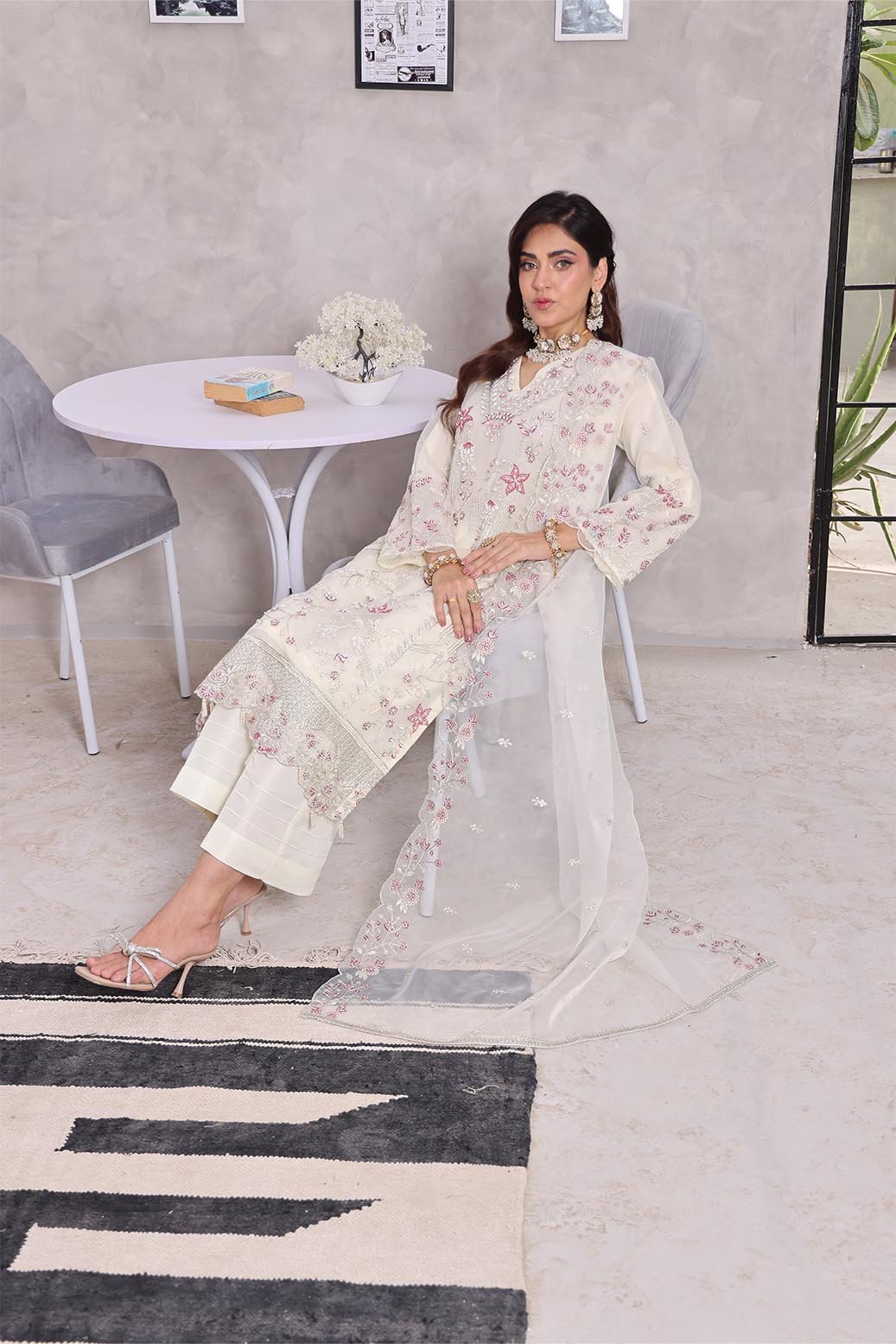 Mi Creation Sania L/Organza`25 D#1 (Cream)